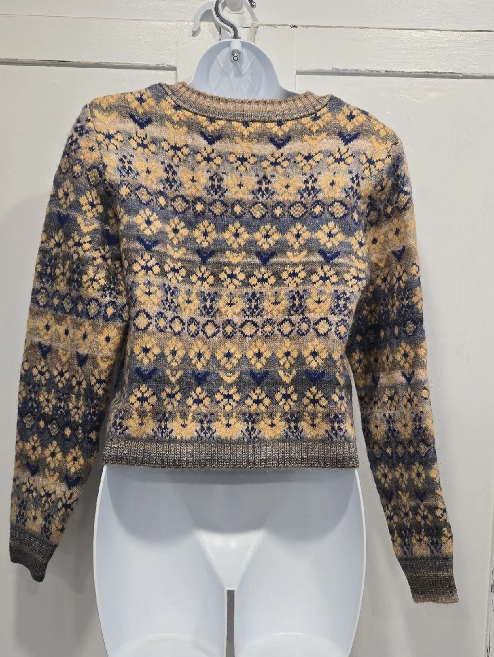 ZARA JACQUIRD CARDIGAN SWEATER.. SIZE SMALL.. #7960 - Picture 5 of 7